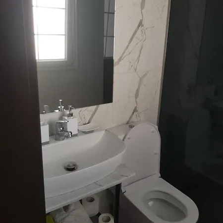 Kompleksi Kristal Apartmán Tale