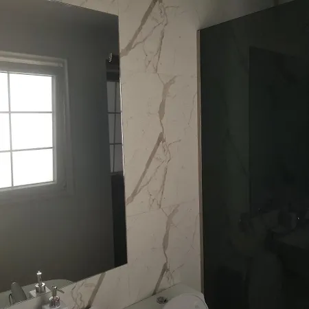 Kompleksi Kristal Apartmán