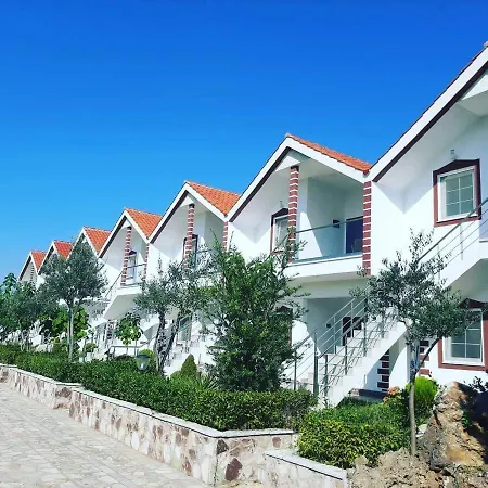 Apartment Kompleksi Kristal *