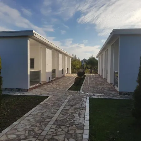 Apartment Kompleksi Kristal *
