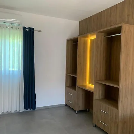 Apartment Kompleksi Kristal Tale