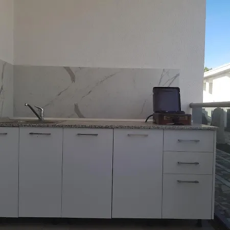 Kompleksi Kristal Apartmán