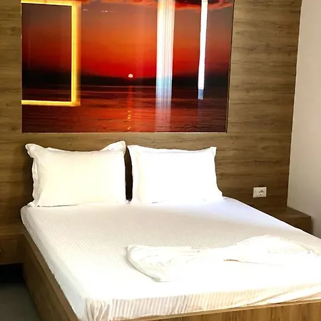 Kompleksi Kristal Apartmán *