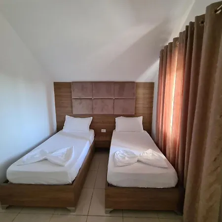 Apartment Kompleksi Kristal Tale